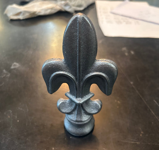 Victorian Cast Iron Spear Large - 170x85mm, 22mm Hole