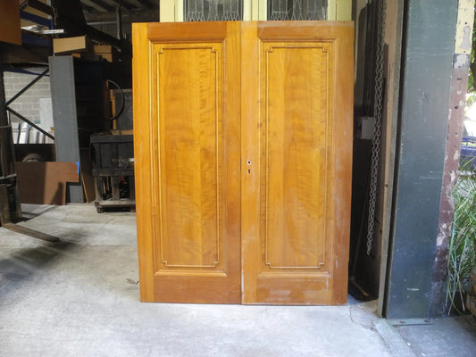 2-Piece, 2 pair Room Dividing Doors - Vintage Room Divider Set