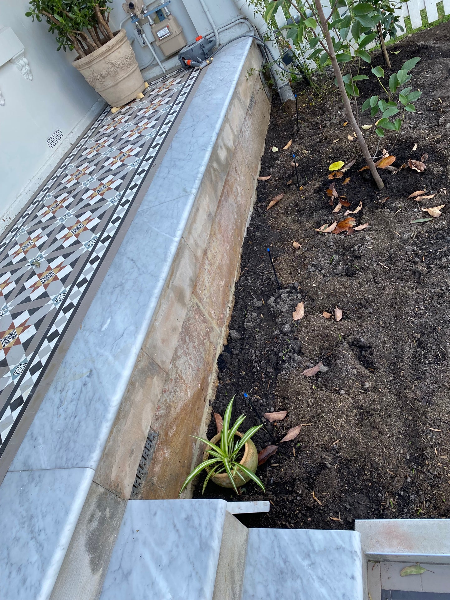 Bullnose Slate Step Treads - White Carrara