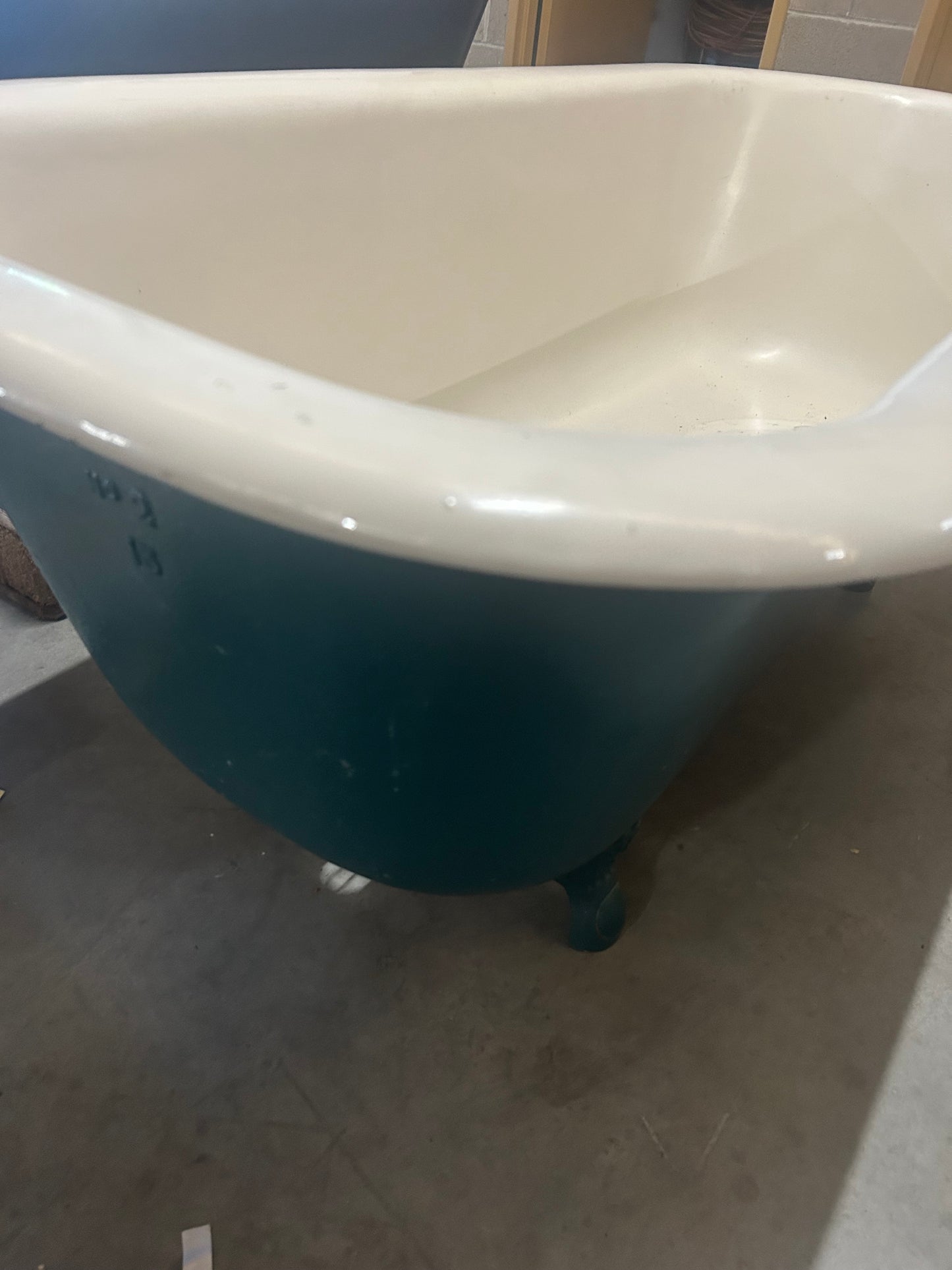 Porcelain Ceramic Bathtub