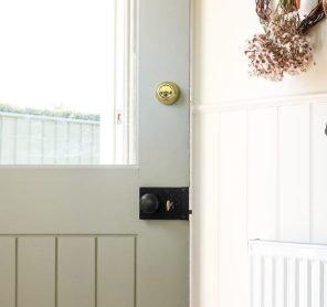 Large Milled Edged Mortice Knob – Round Rose