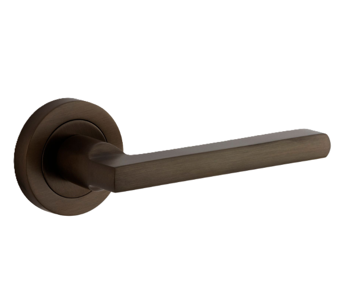 Baltimore Lever - Round Rose - Signature Brass