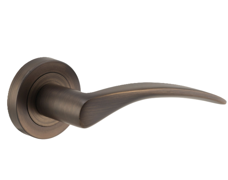 Oxford Lever - Round Rose - Signature Brass