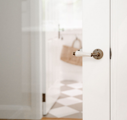 Exeter Door Lever – Round Rose