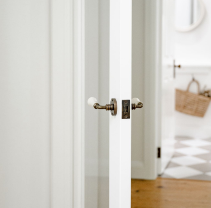 Exeter Door Lever – Round Rose