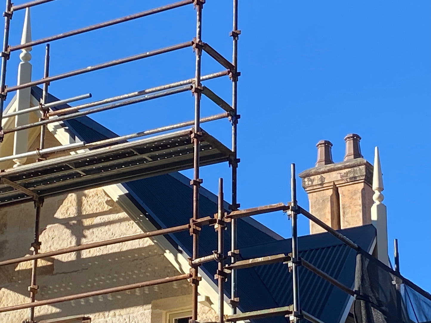 Octagonal Glazed Victorian Style Chimney Pot