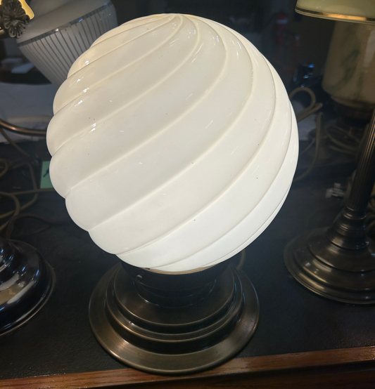 Swirl Glass Ball Lamp