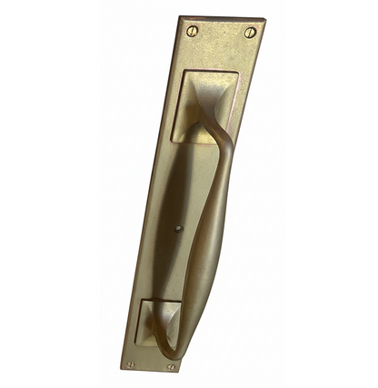 Pull Handle on Backplate