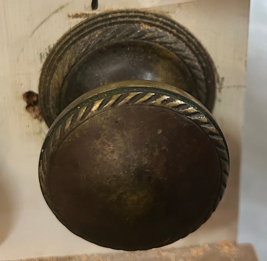 Solid Brass Victorian Rope Edge Centre Door Knob