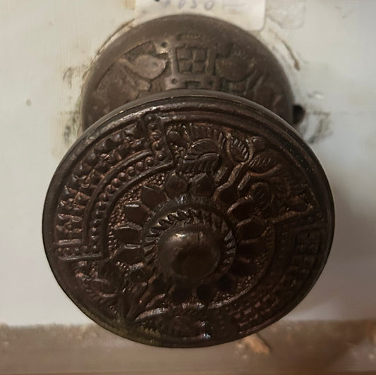 Solid Brass Victorian Eastlake Centre Door Knob