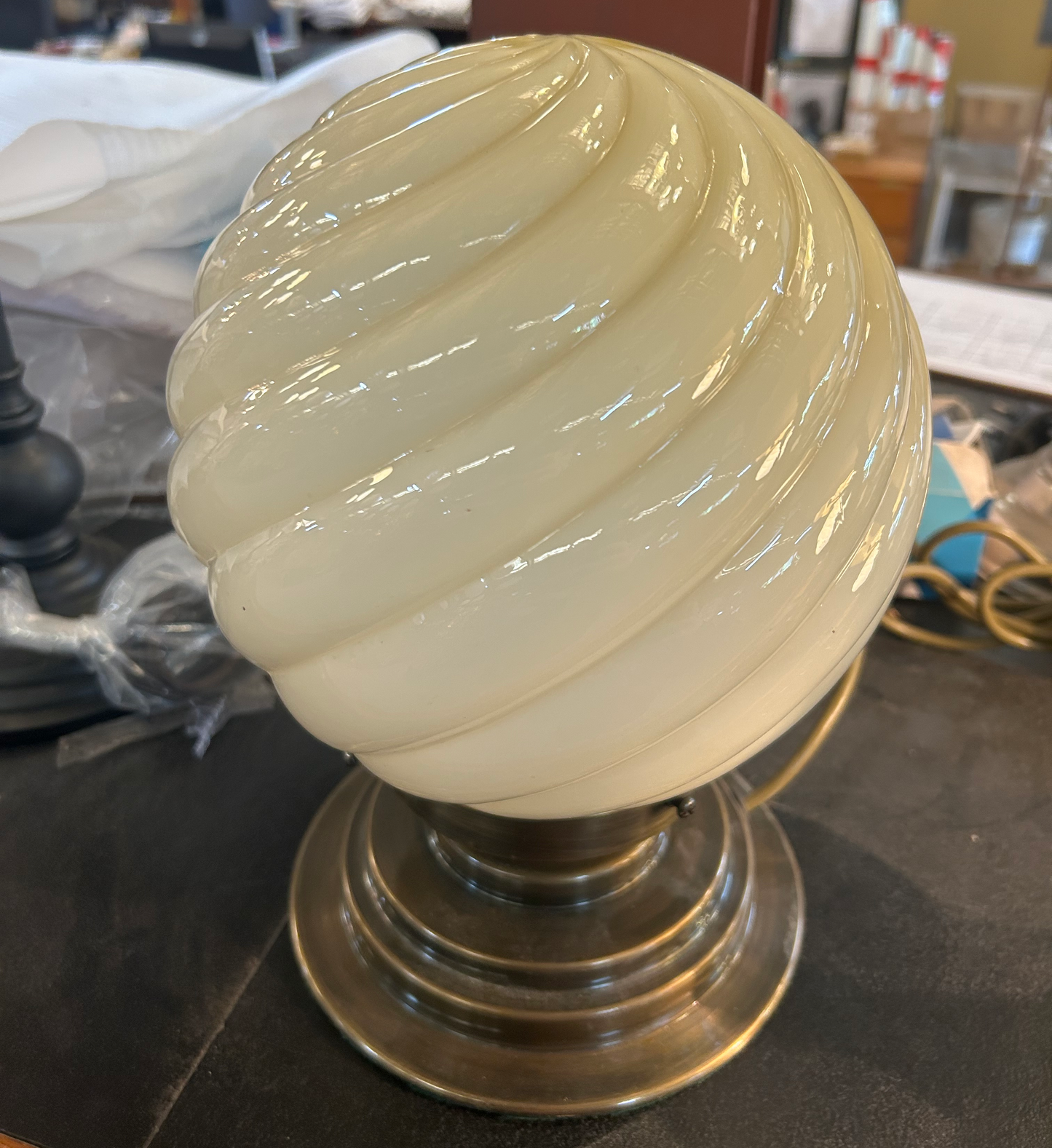 Swirl Glass Ball Lamp