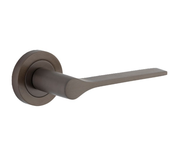 Como Lever - Round Rose - Signature Brass