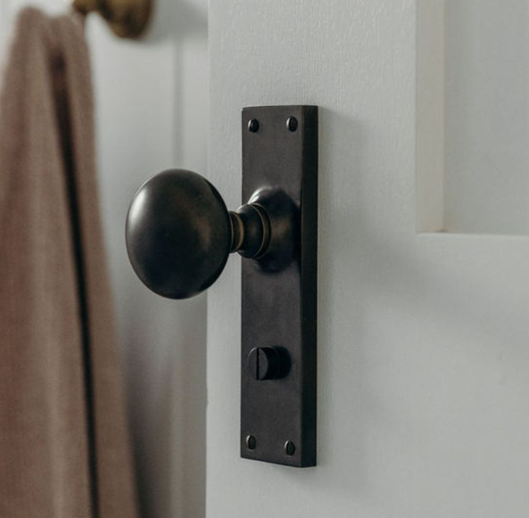 Victorian Knob – Long Backplate